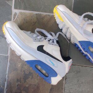 NIKE Girls Air Max Shoes Size 4Y